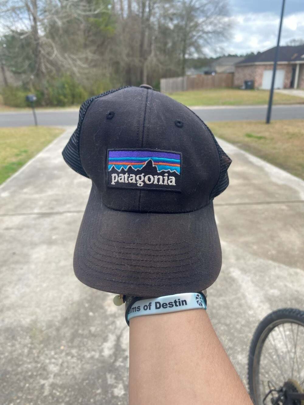 Patagonia P-6 Logo LoPro Trucker Hat Black Mesh Snapback